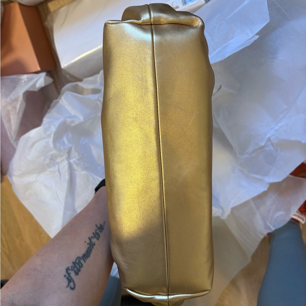 NWT Cult Gaia Dulce Shoulder Bag Gold - Picture 5 of 6